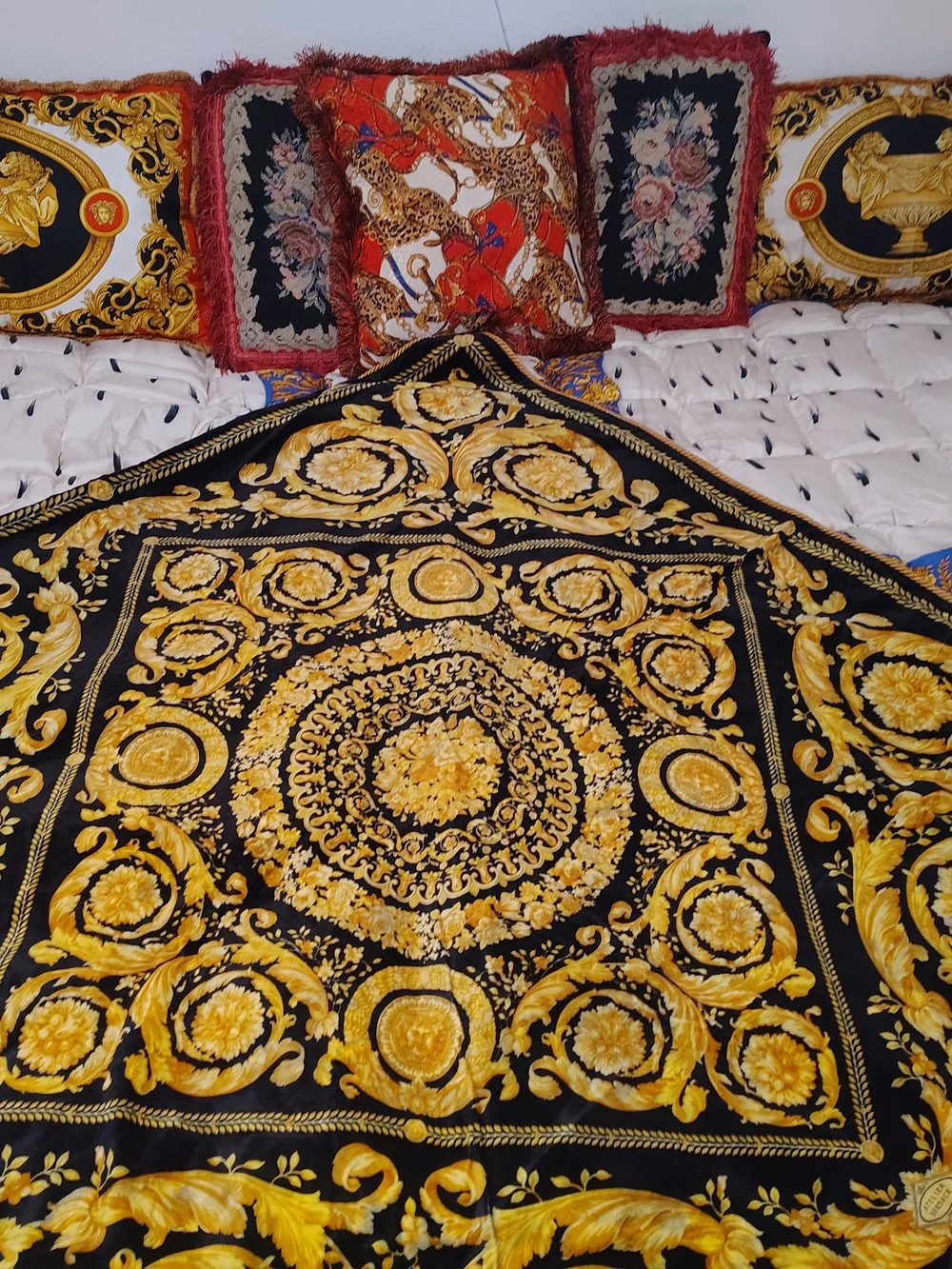 Versace Collection White and Gold Baroque Comforter